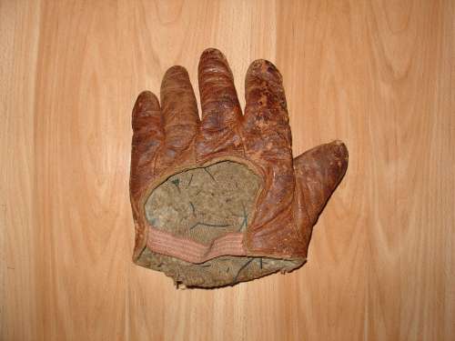 c. 1890's-00's Webless Crescent Back